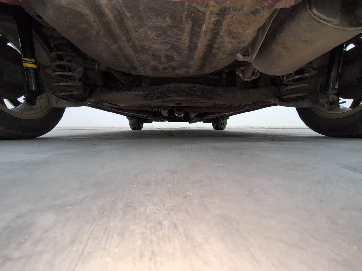 Used 2015 Honda Brio VX MT Petrol Manual extra REAR UNDERBODY VIEW (TAKEN FROM REAR)