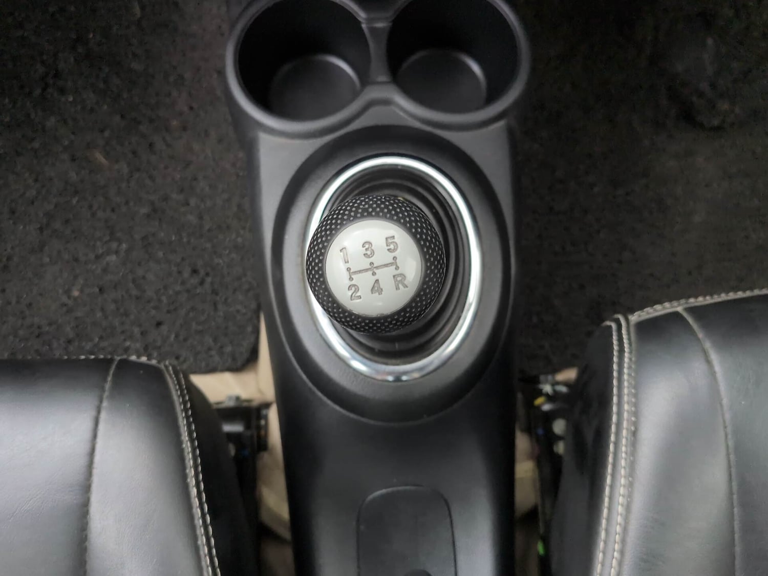 Used 2015 Honda Brio VX MT Petrol Manual interior GEAR  KNOB VIEW