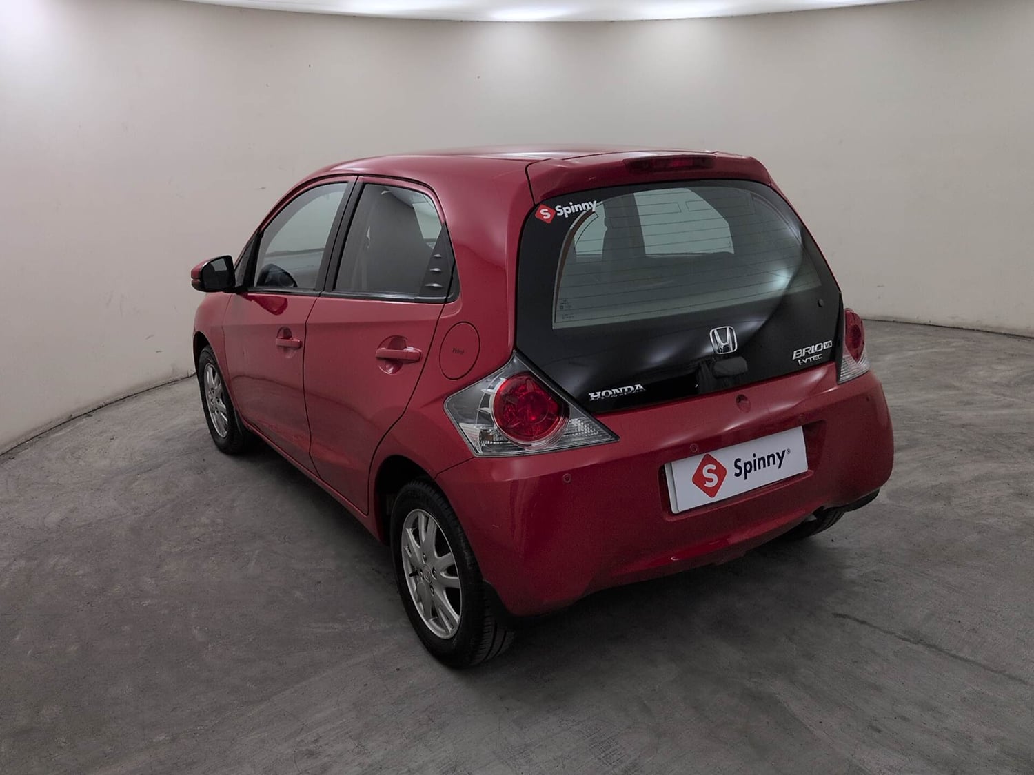Used 2015 Honda Brio VX MT Petrol Manual exterior LEFT REAR CORNER VIEW