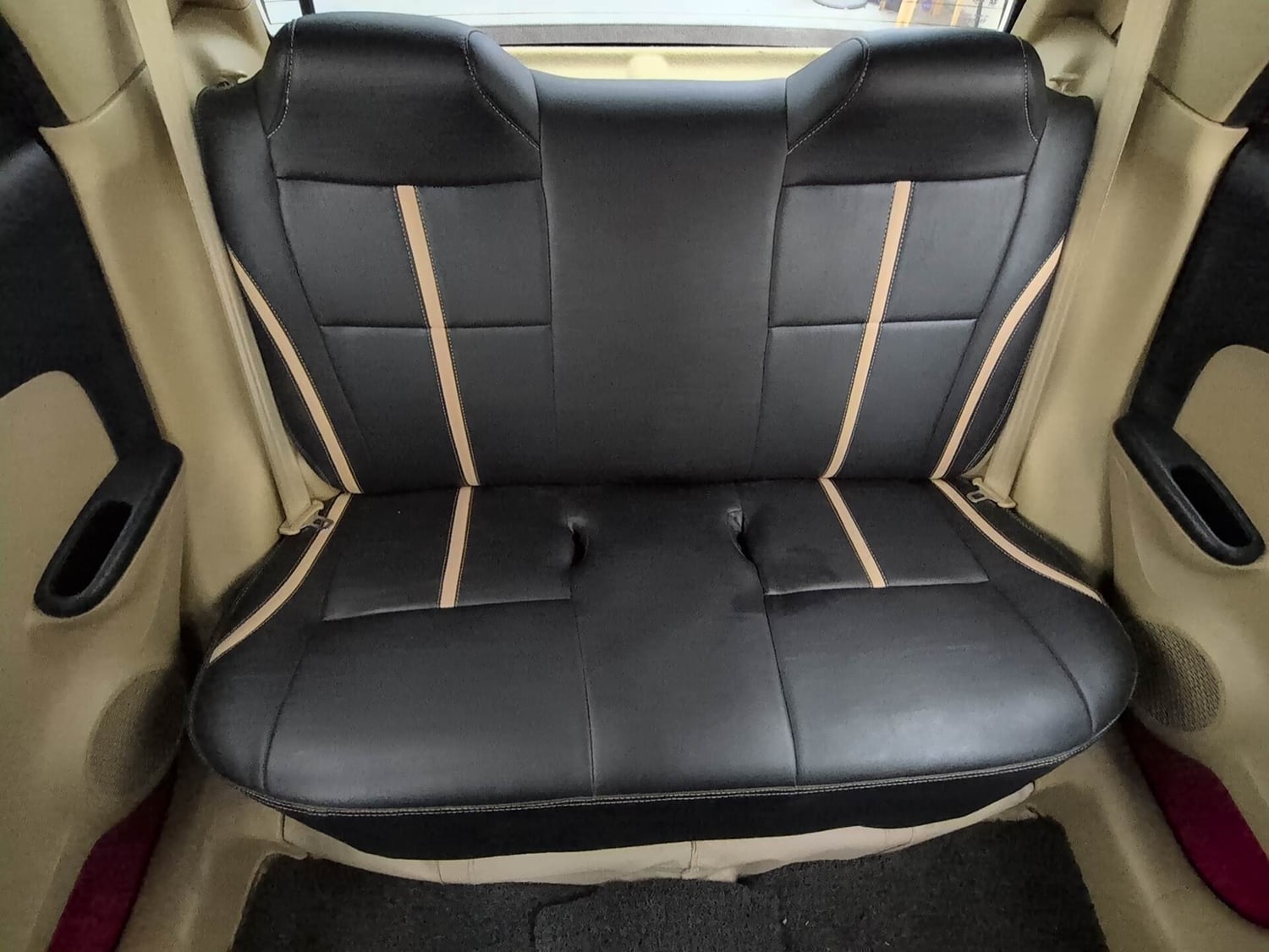 Used 2015 Honda Brio VX MT Petrol Manual interior REAR SEAT CONDITION VIEW