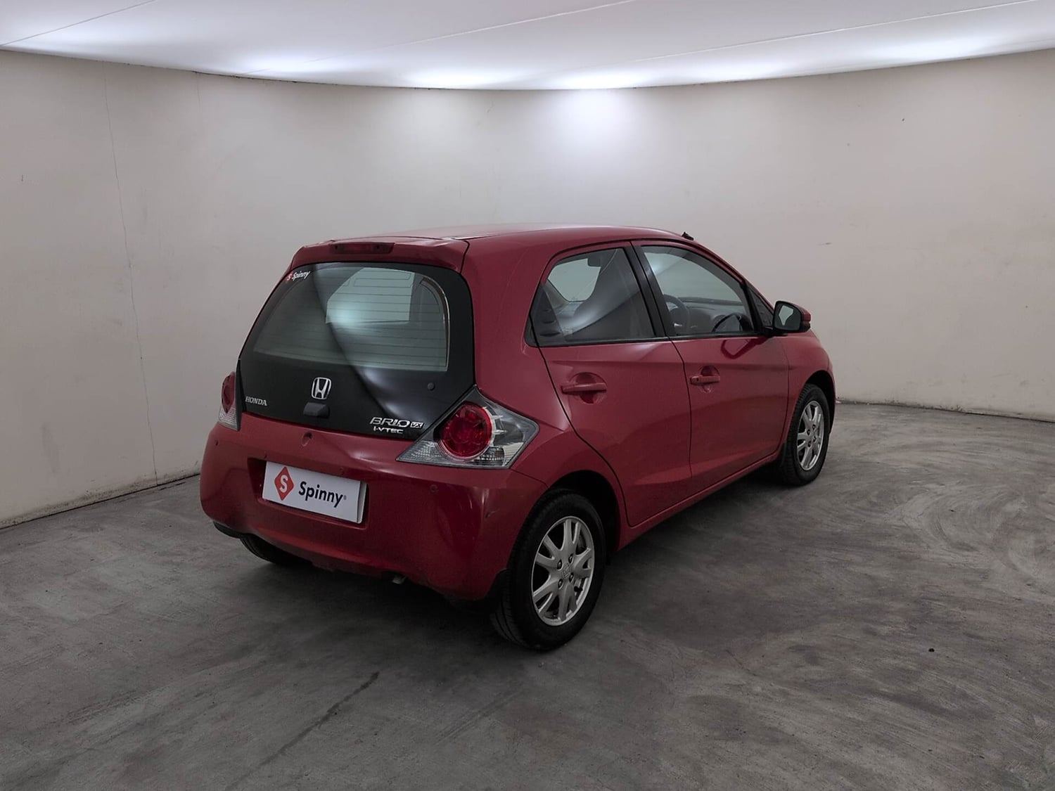 Used 2015 Honda Brio VX MT Petrol Manual exterior RIGHT REAR CORNER VIEW