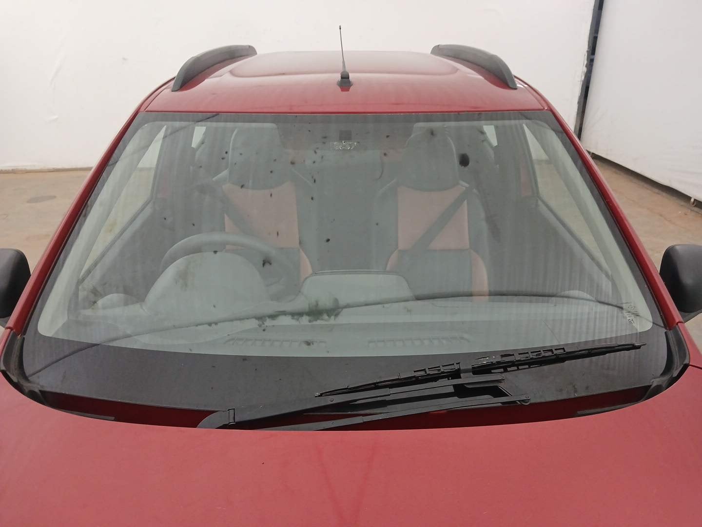 Used 2016 Renault Kwid RXT Opt Petrol Manual exterior FRONT WINDSHIELD VIEW