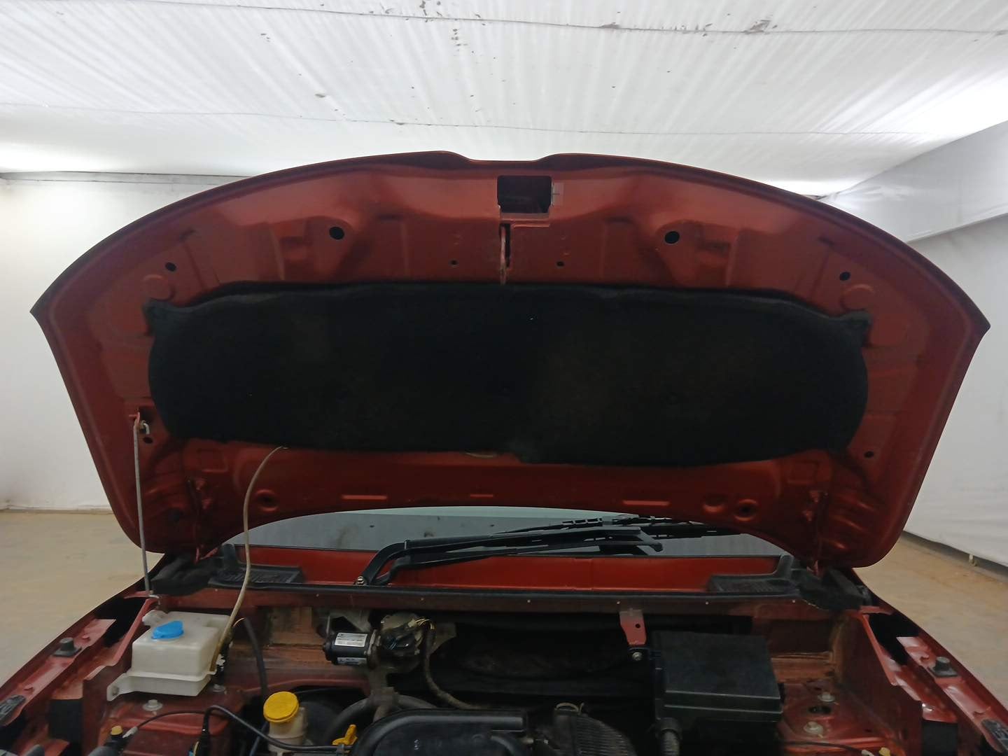 Used 2016 Renault Kwid RXT Opt Petrol Manual engine ENGINE & BONNET OPEN FRONT VIEW