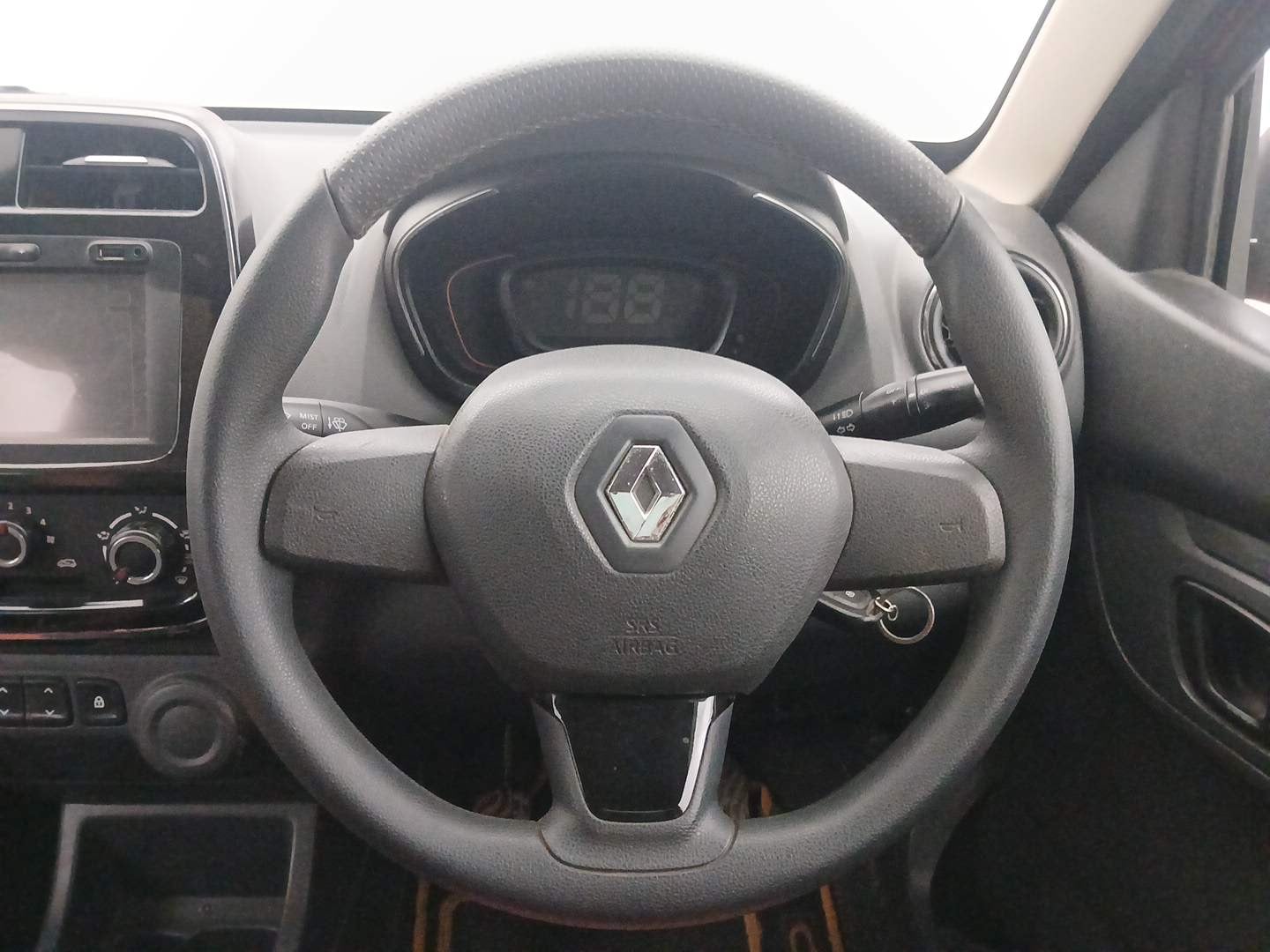 Used 2016 Renault Kwid RXT Opt Petrol Manual interior STEERING VIEW