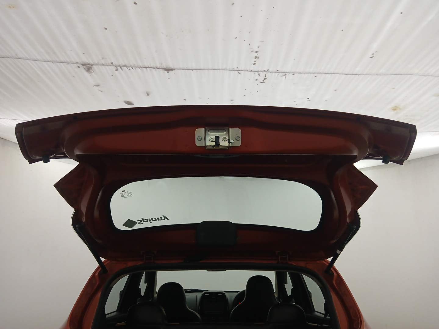 Used 2016 Renault Kwid RXT Opt Petrol Manual interior DICKY DOOR OPEN VIEW