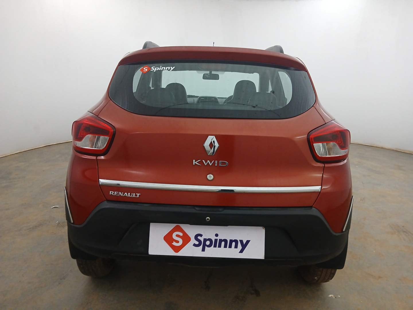 Used 2016 Renault Kwid RXT Opt Petrol Manual exterior BACK VIEW