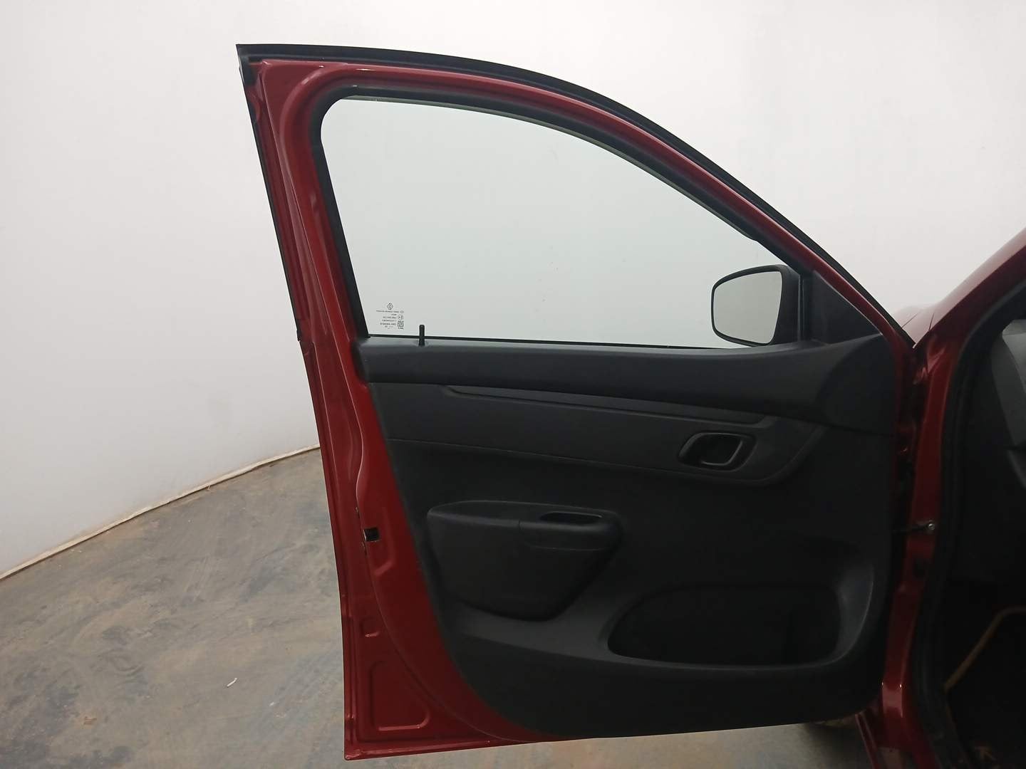 Used 2016 Renault Kwid RXT Opt Petrol Manual interior LEFT FRONT DOOR OPEN VIEW