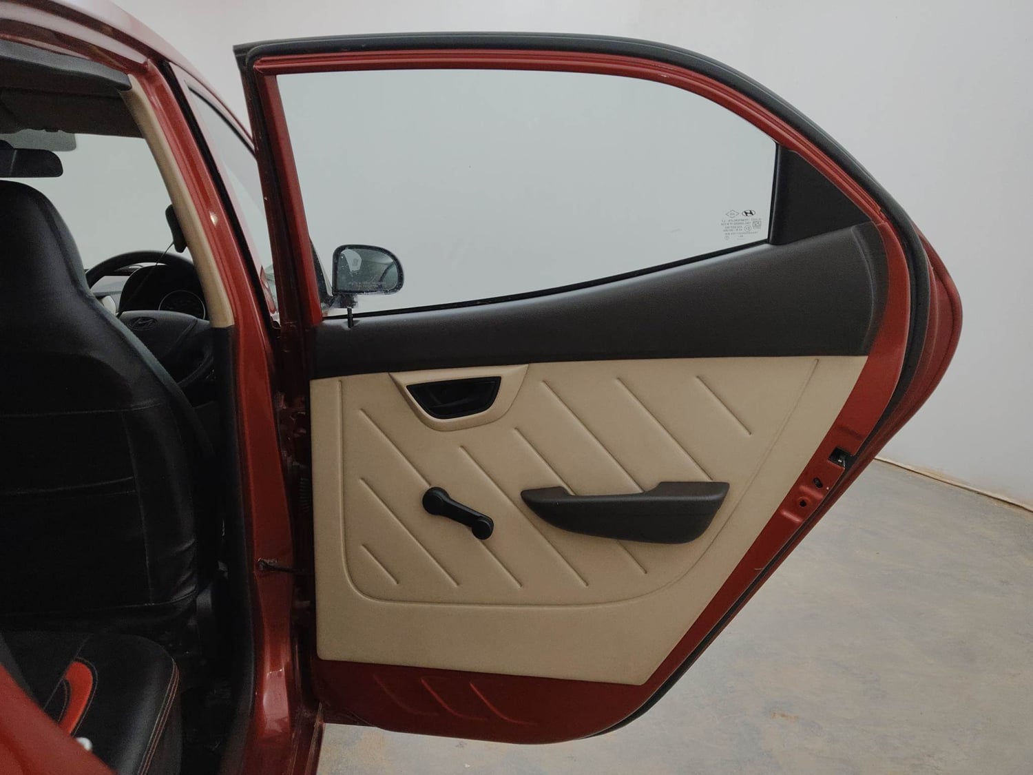 Used 2018 Hyundai Eon Magna + Petrol Manual interior RIGHT REAR DOOR OPEN VIEW