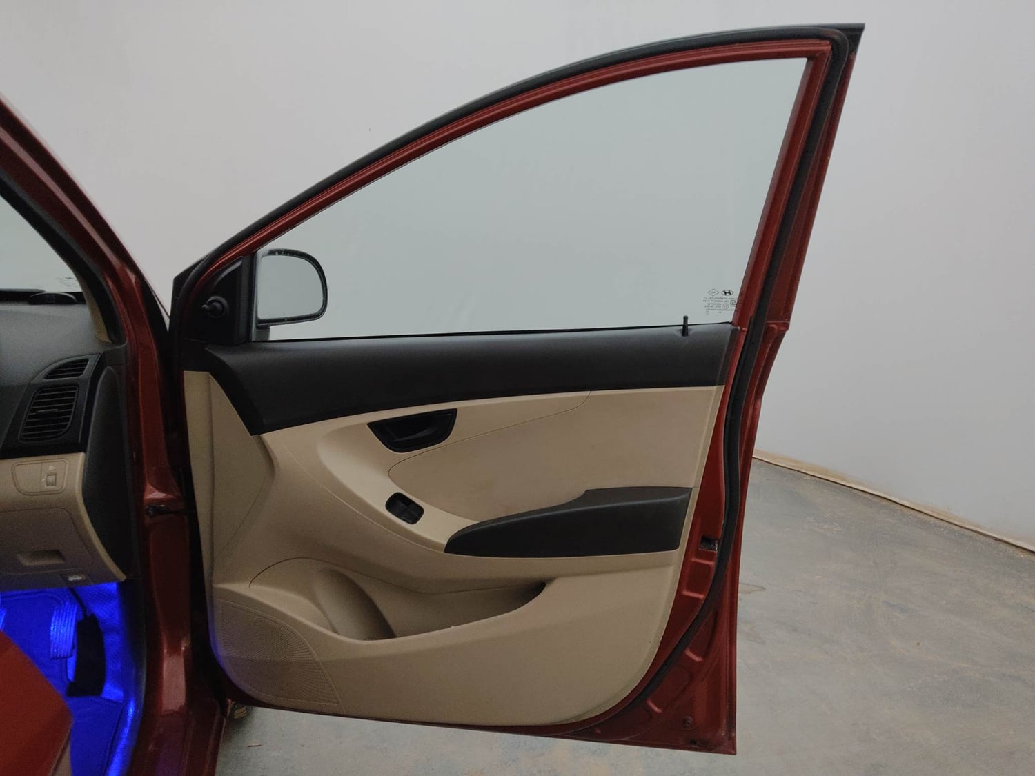 Used 2018 Hyundai Eon Magna + Petrol Manual interior RIGHT FRONT DOOR OPEN VIEW