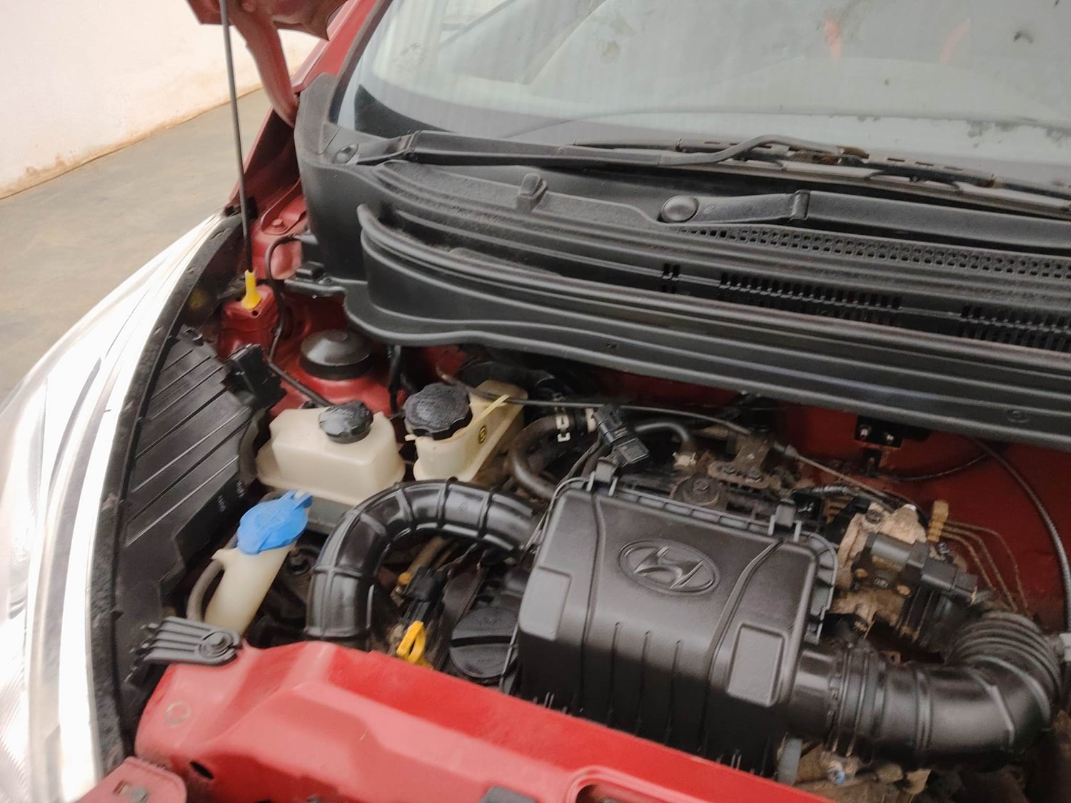 Used 2018 Hyundai Eon Magna + Petrol Manual engine ENGINE RIGHT SIDE VIEW
