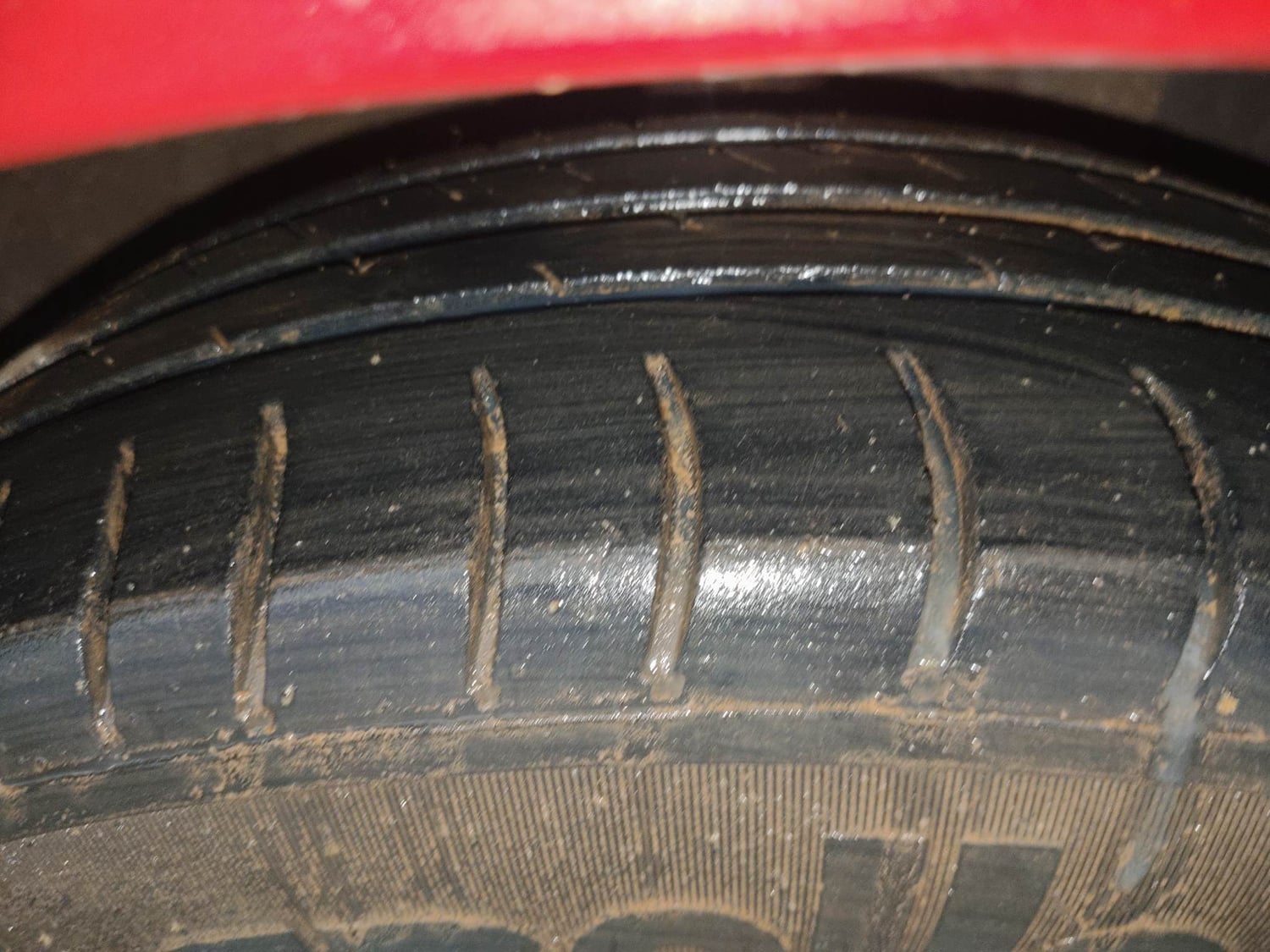 Used 2018 Hyundai Eon Magna + Petrol Manual tyres RIGHT FRONT TYRE TREAD VIEW