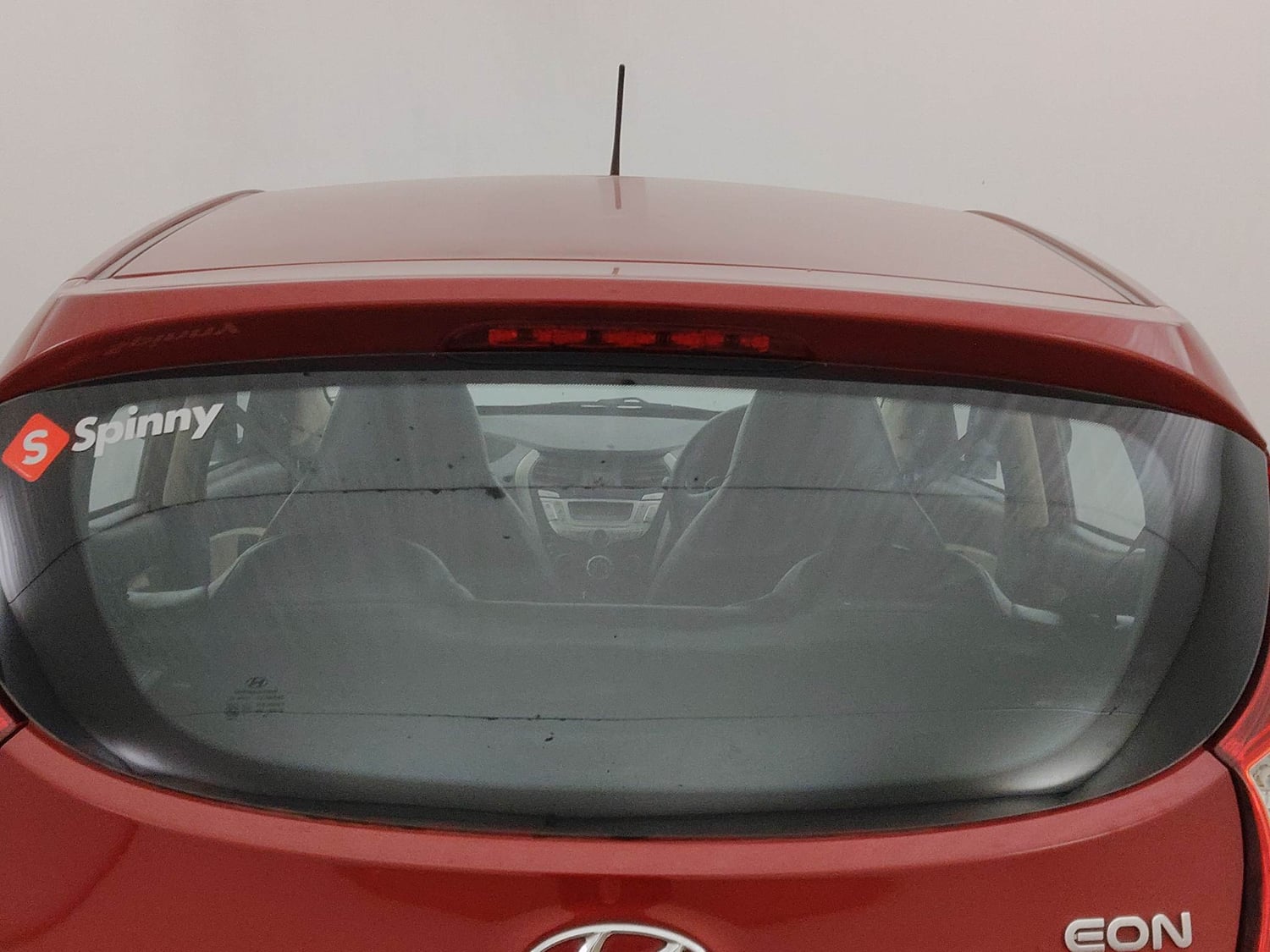 Used 2018 Hyundai Eon Magna + Petrol Manual exterior BACK WINDSHIELD VIEW