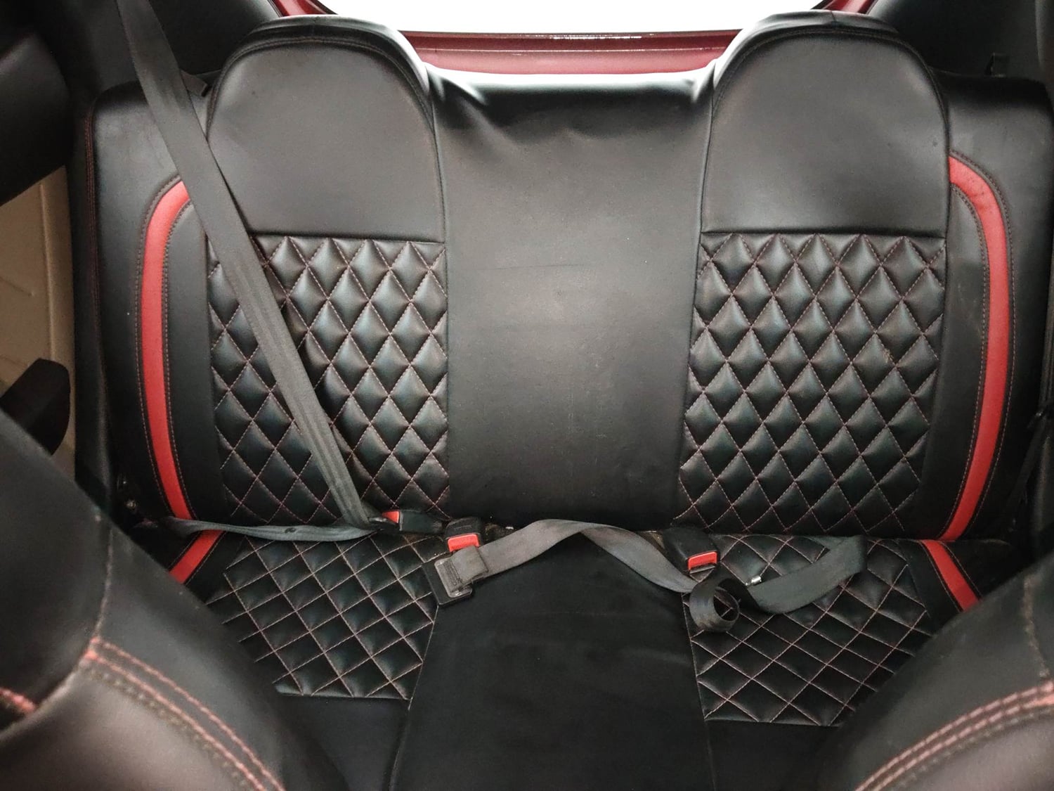 Used 2018 Hyundai Eon Magna + Petrol Manual interior REAR SEAT CONDITION VIEW