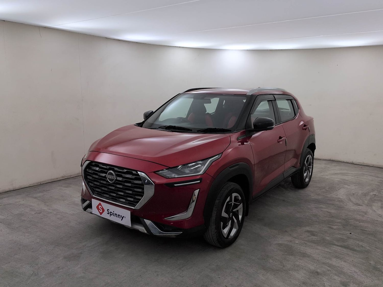 Used 2024 Nissan Magnite XL Petrol Manual exterior LEFT FRONT CORNER VIEW