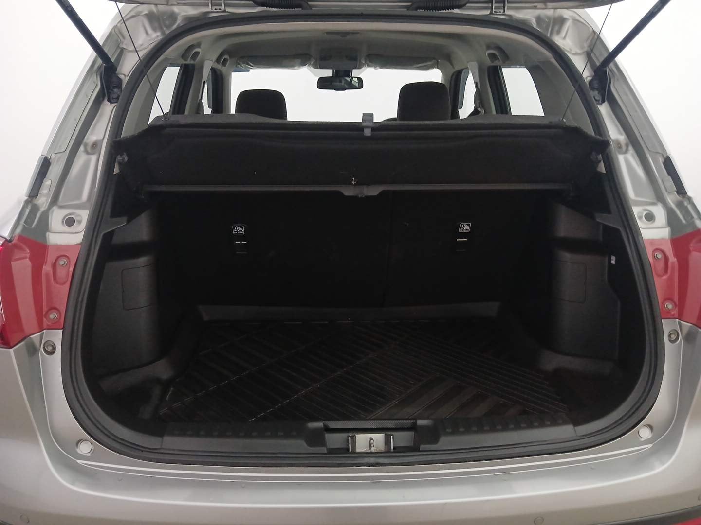 Used 2022 Toyota Urban Cruiser Premium Grade MT Petrol Manual interior DICKY INSIDE VIEW