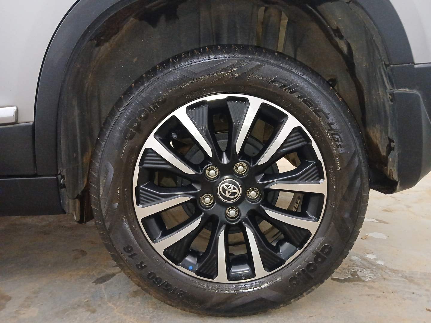 Used 2022 Toyota Urban Cruiser Premium Grade MT Petrol Manual tyres LEFT REAR TYRE RIM VIEW