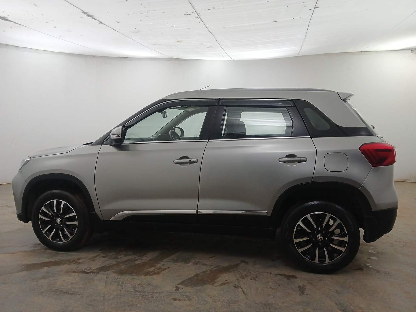 Used 2022 Toyota Urban Cruiser Premium Grade MT Petrol Manual exterior LEFT SIDE VIEW