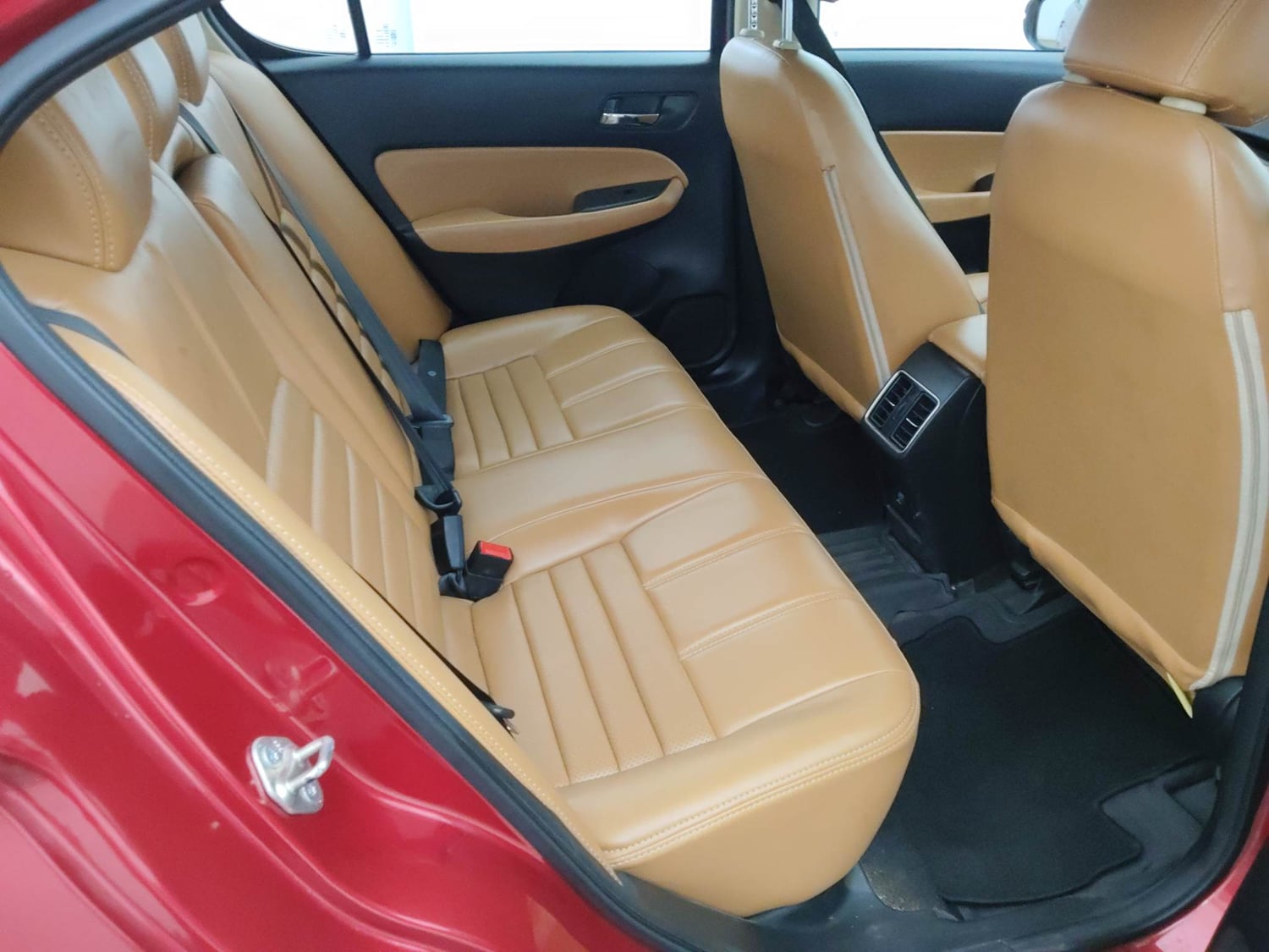 Used 2023 Honda City V Petrol CVT Petrol Automatic interior RIGHT SIDE REAR DOOR CABIN VIEW