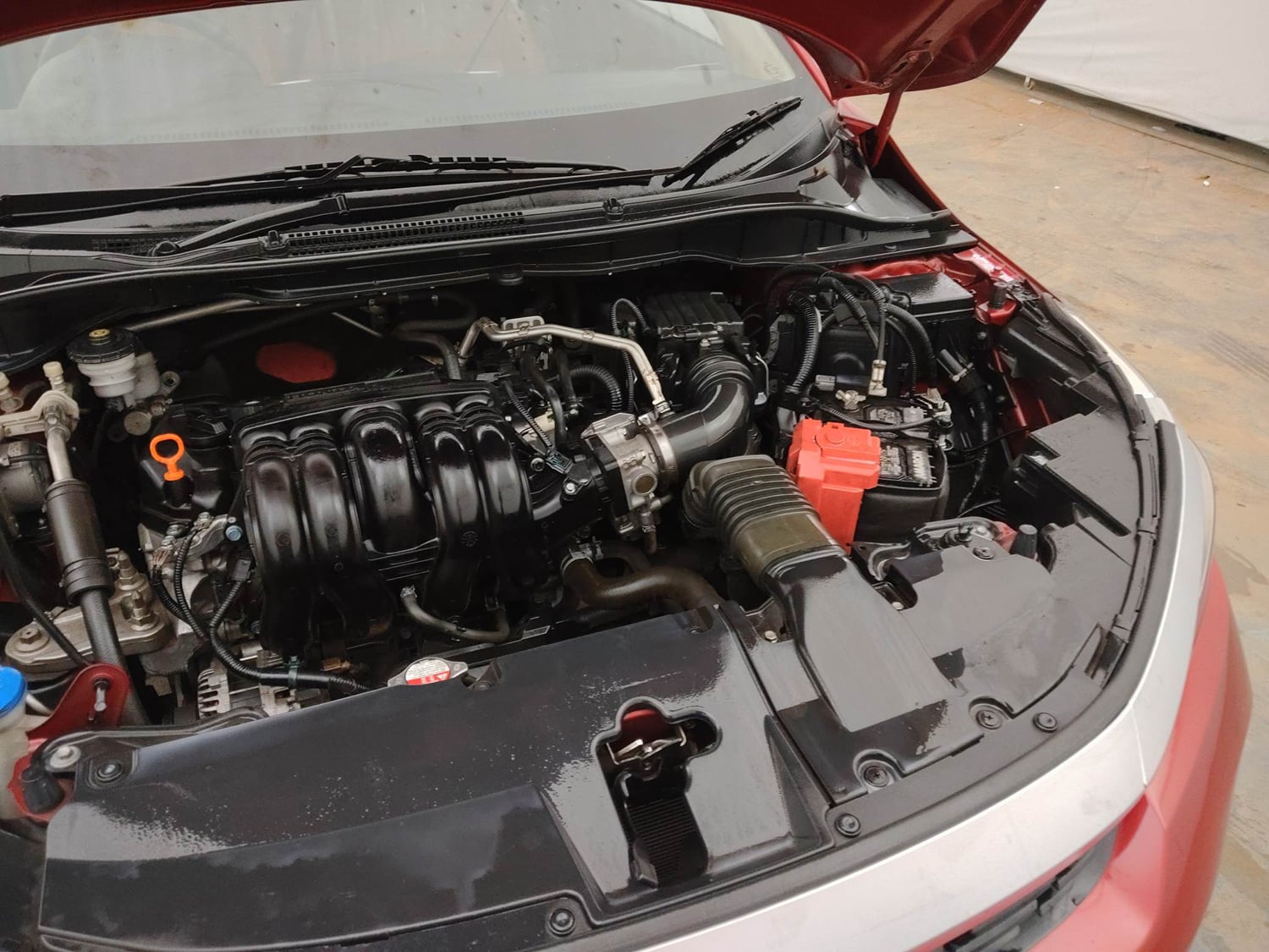 Used 2023 Honda City V Petrol CVT Petrol Automatic engine ENGINE LEFT SIDE VIEW