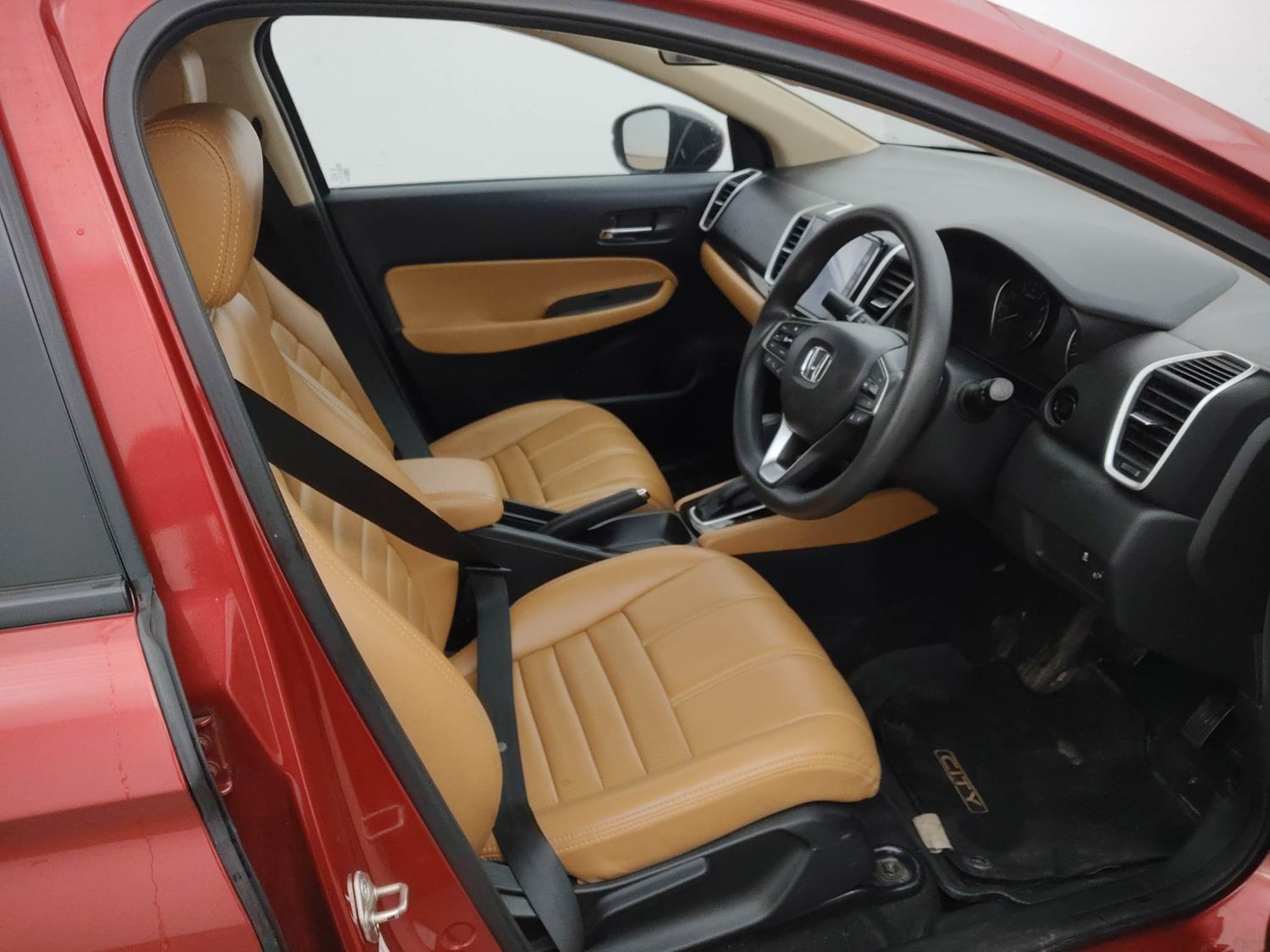 Used 2023 Honda City V Petrol CVT Petrol Automatic interior RIGHT SIDE FRONT DOOR CABIN VIEW