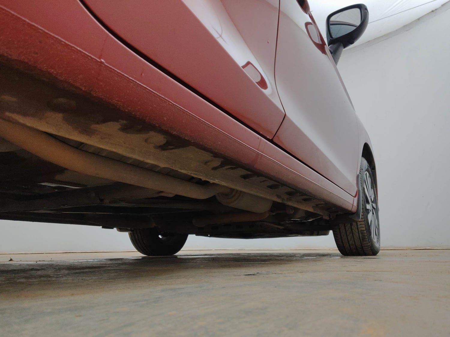 Used 2023 Honda City V Petrol CVT Petrol Automatic extra REAR RIGHT UNDERBODY VIEW