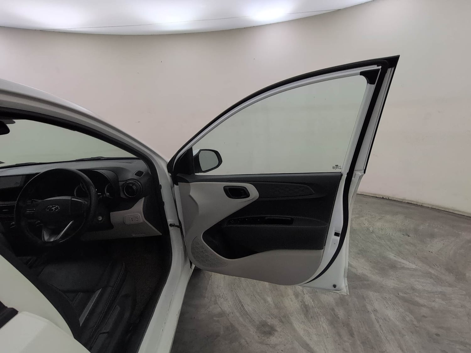 Used 2022 Hyundai Aura S 1.2 CNG Cng Manual interior RIGHT FRONT DOOR OPEN VIEW