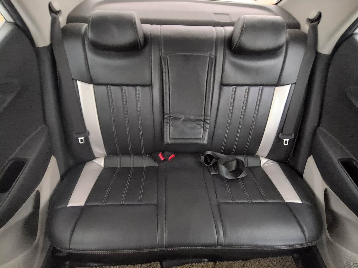 Used 2022 Hyundai Aura S 1.2 CNG Cng Manual interior REAR SEAT CONDITION VIEW