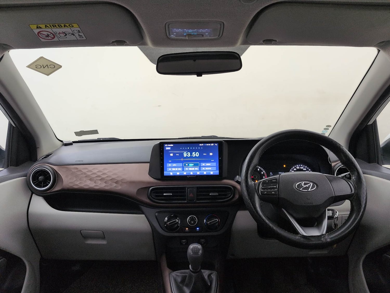 Used 2022 Hyundai Aura S 1.2 CNG Cng Manual interior DASHBOARD VIEW
