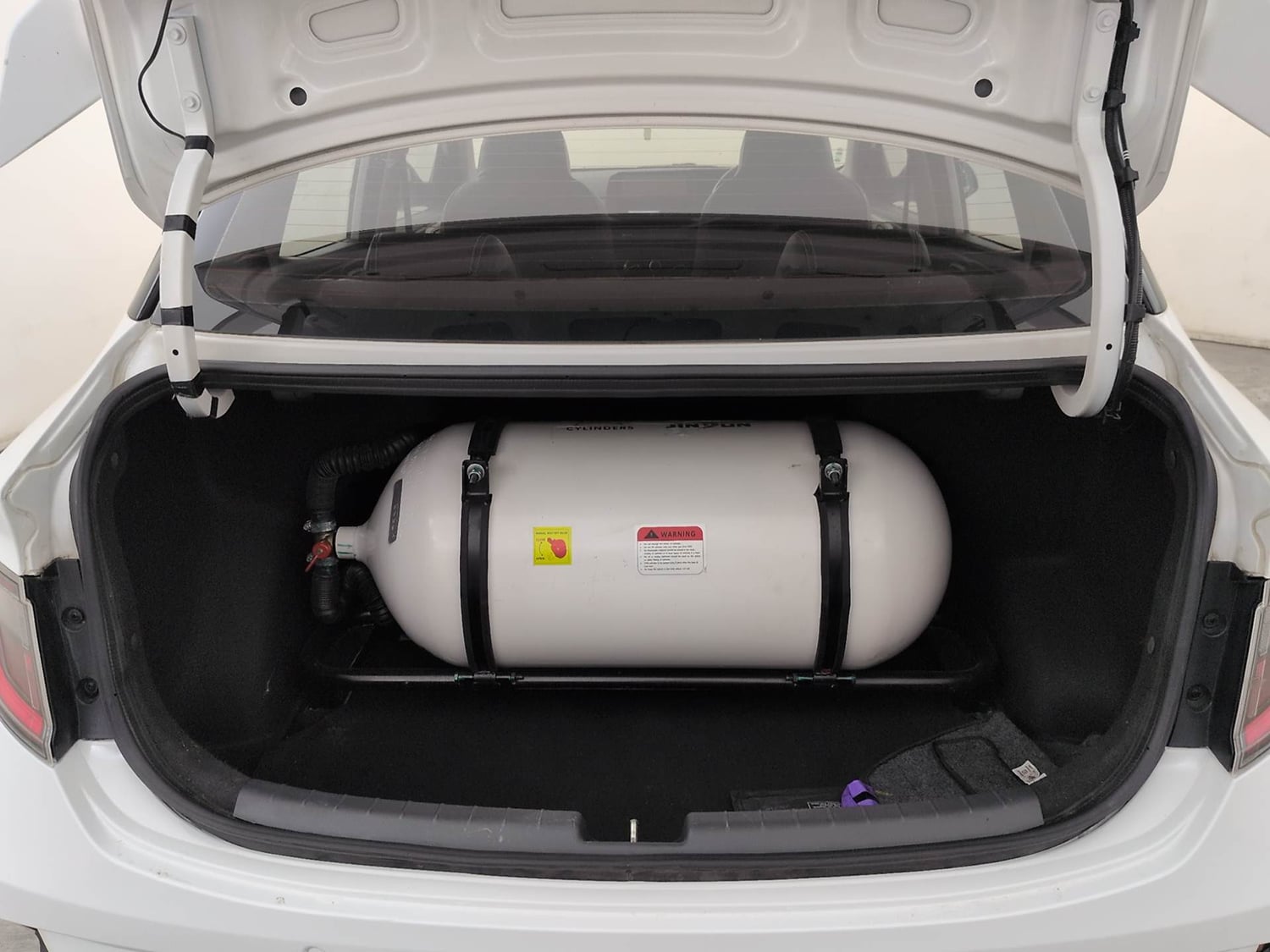 Used 2022 Hyundai Aura S 1.2 CNG Cng Manual interior DICKY INSIDE VIEW