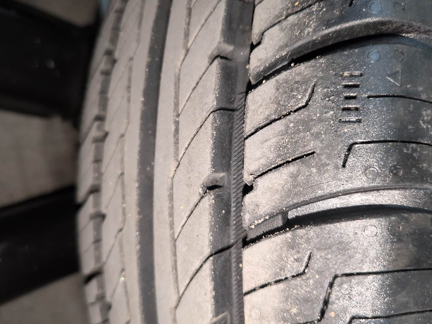 Used 2022 Hyundai Aura S 1.2 CNG Cng Manual tyres LEFT REAR TYRE TREAD VIEW