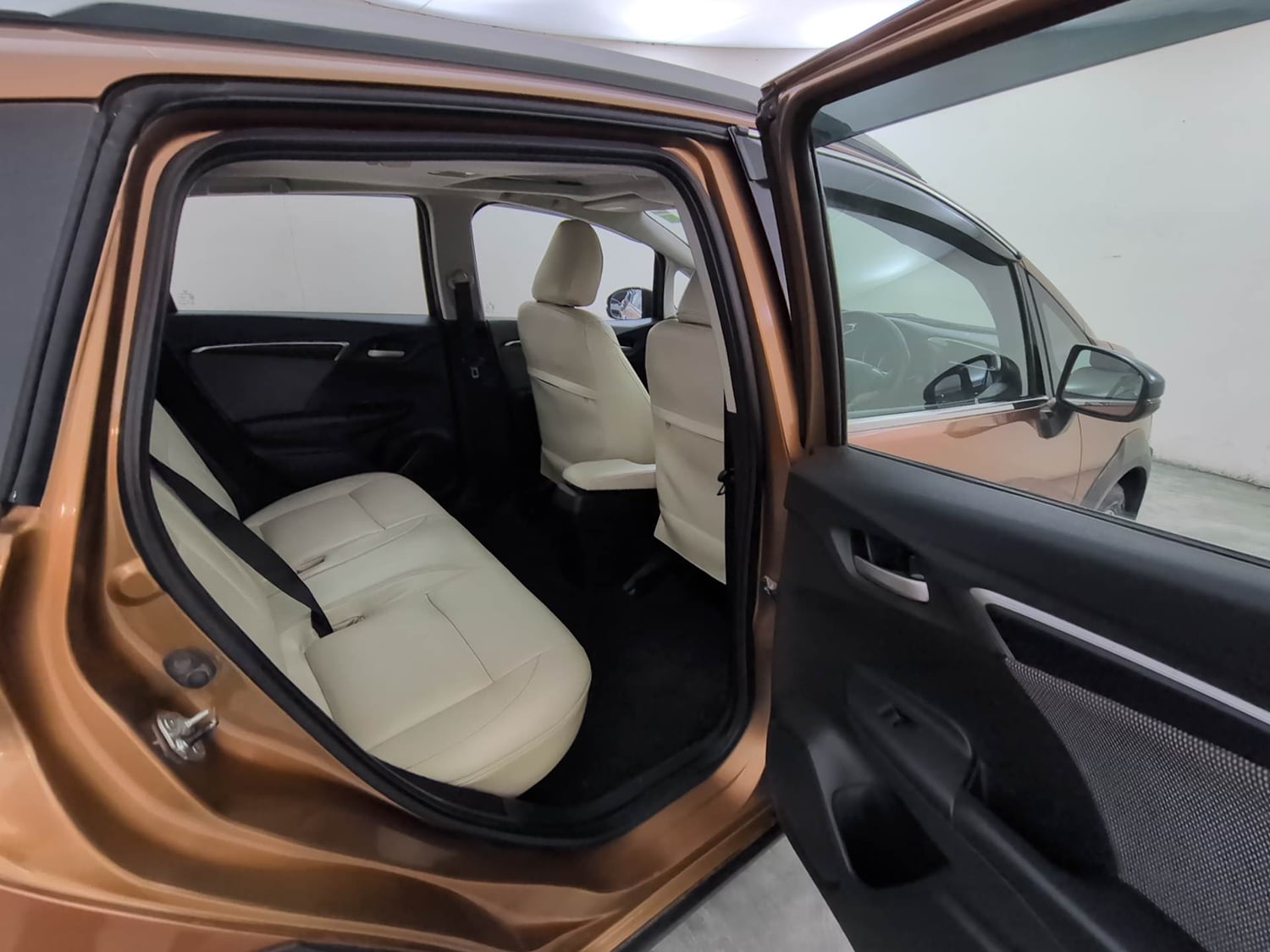 Used 2017 Honda WR-V VX MT Petrol Petrol Manual interior RIGHT SIDE REAR DOOR CABIN VIEW