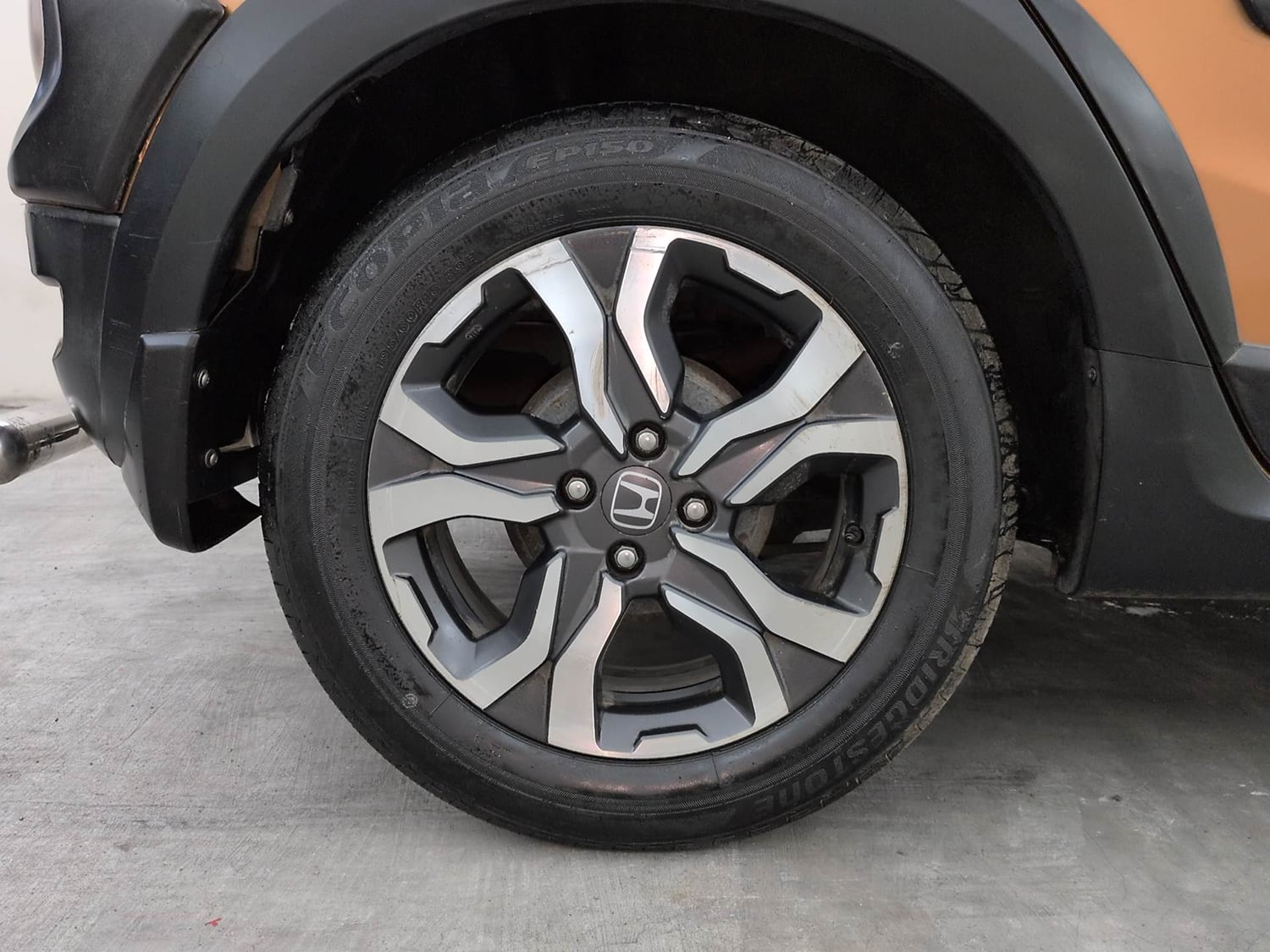 Used 2017 Honda WR-V VX MT Petrol Petrol Manual tyres RIGHT REAR TYRE RIM VIEW