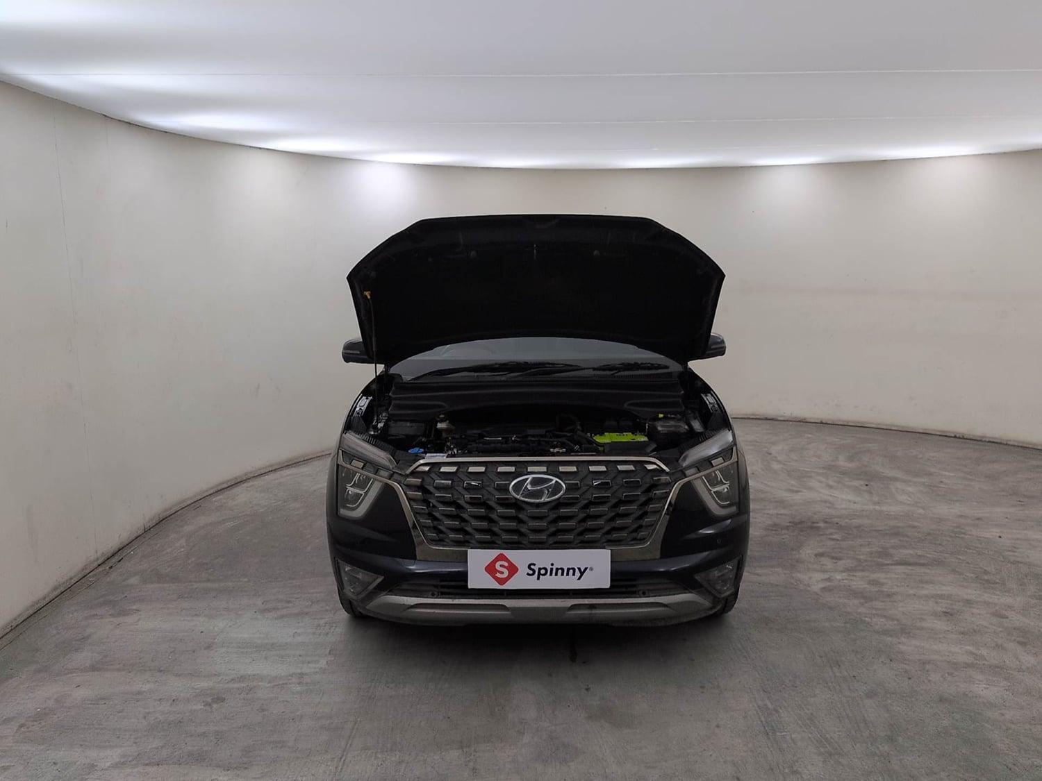 Used 2022 Hyundai Alcazar Signature (O) 7 Seater 2.0 Petrol AT Petrol Automatic engine ENGINE & BONNET OPEN FRONT VIEW