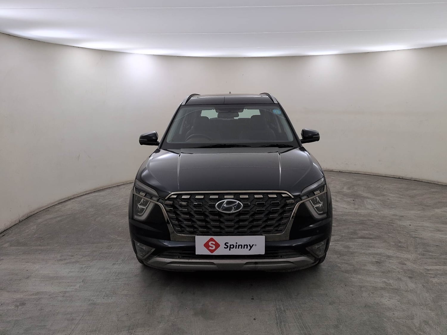 Used 2022 Hyundai Alcazar Signature (O) 7 Seater 2.0 Petrol AT Petrol Automatic exterior FRONT VIEW