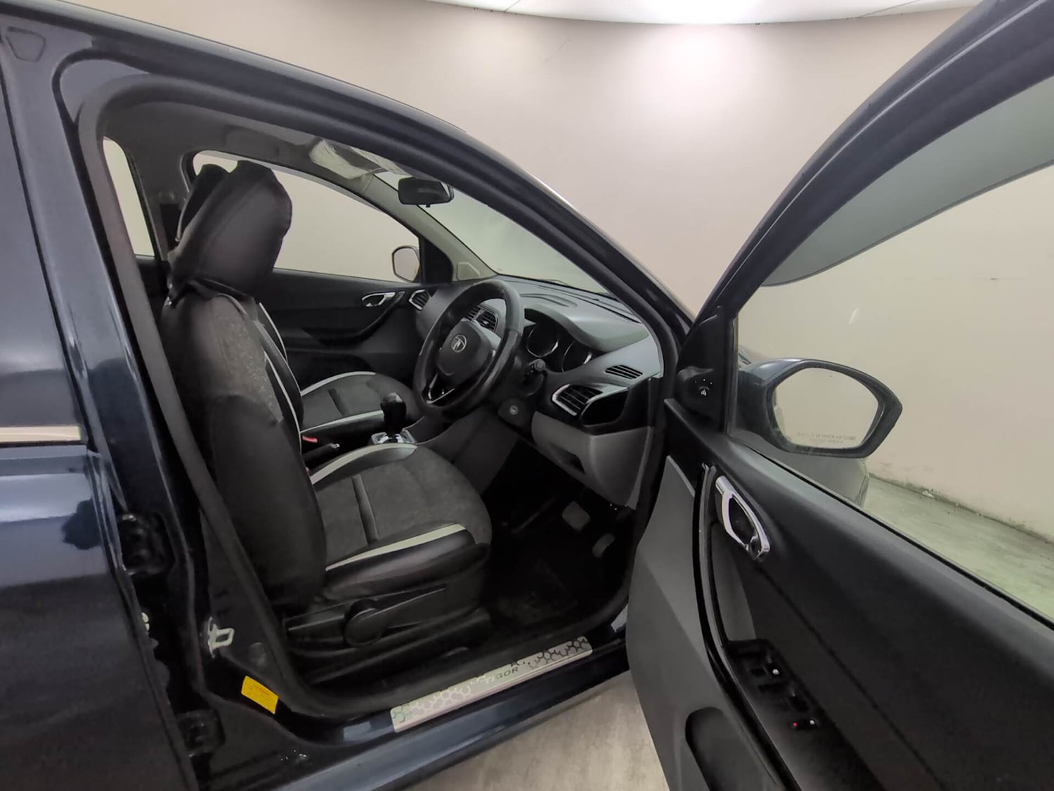 Used 2019 Tata Tigor Revotron XZA Petrol Automatic interior RIGHT SIDE FRONT DOOR CABIN VIEW
