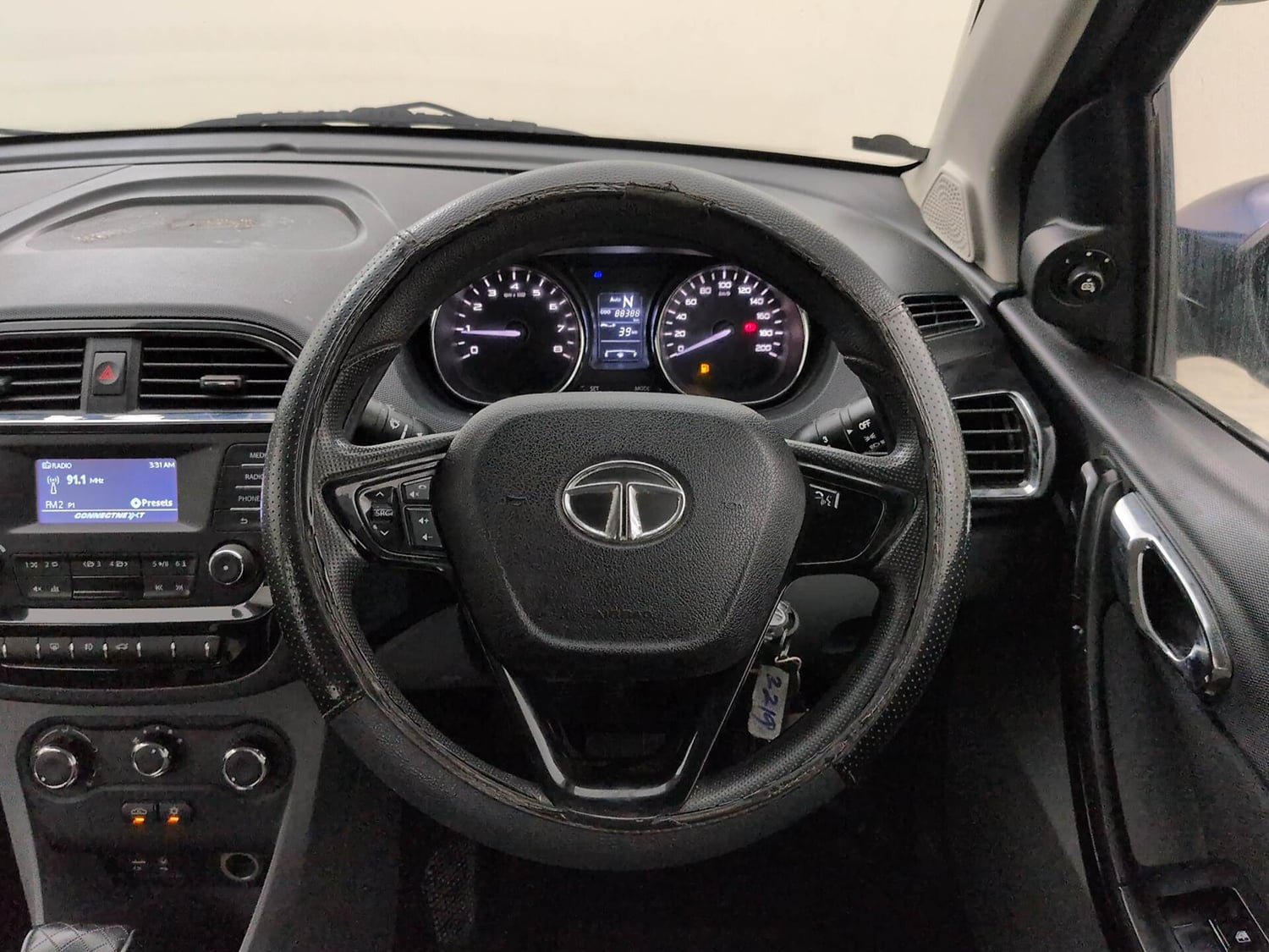 Used 2019 Tata Tigor Revotron XZA Petrol Automatic interior STEERING VIEW