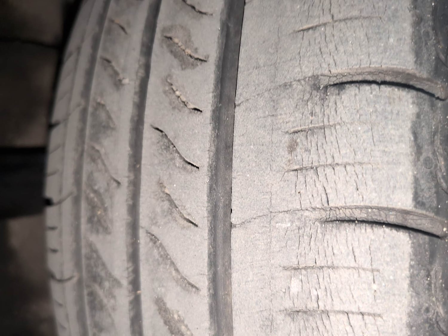 Used 2019 Tata Tigor Revotron XZA Petrol Automatic tyres LEFT REAR TYRE TREAD VIEW