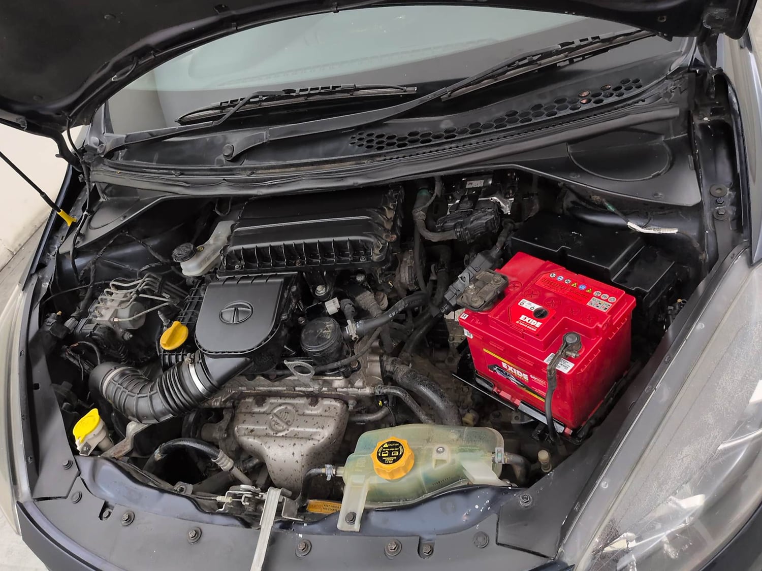 Used 2019 Tata Tigor Revotron XZA Petrol Automatic engine ENGINE LEFT SIDE VIEW