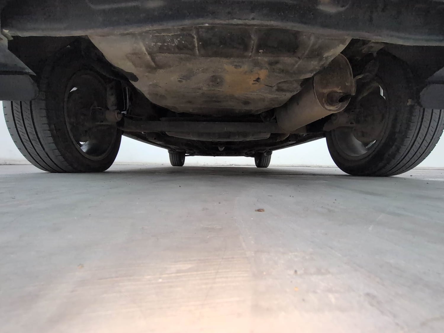 Used 2019 Tata Tigor Revotron XZA Petrol Automatic extra REAR UNDERBODY VIEW (TAKEN FROM REAR)