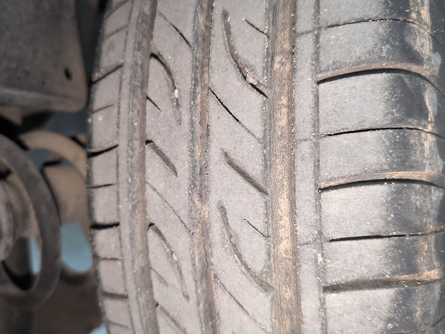 Used 2016 Tata Nano Twist XT Petrol Manual tyres RIGHT REAR TYRE TREAD VIEW