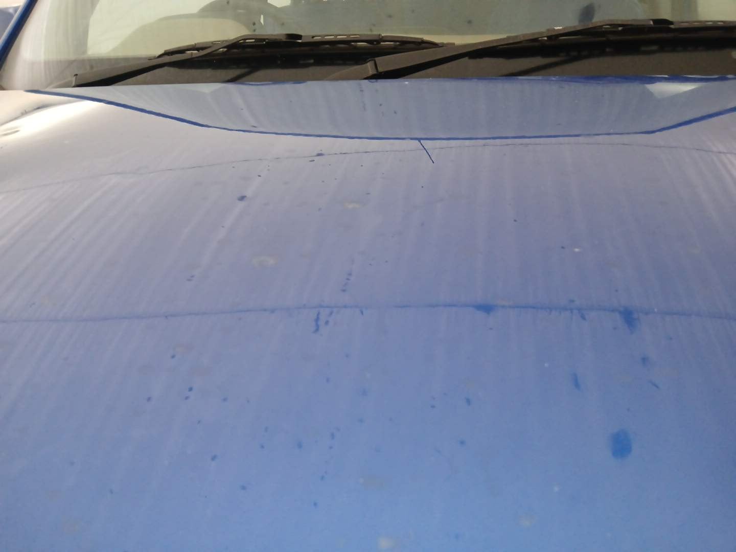 Used 2017 Mahindra TUV300 T8 Diesel Manual dents MINOR DENT