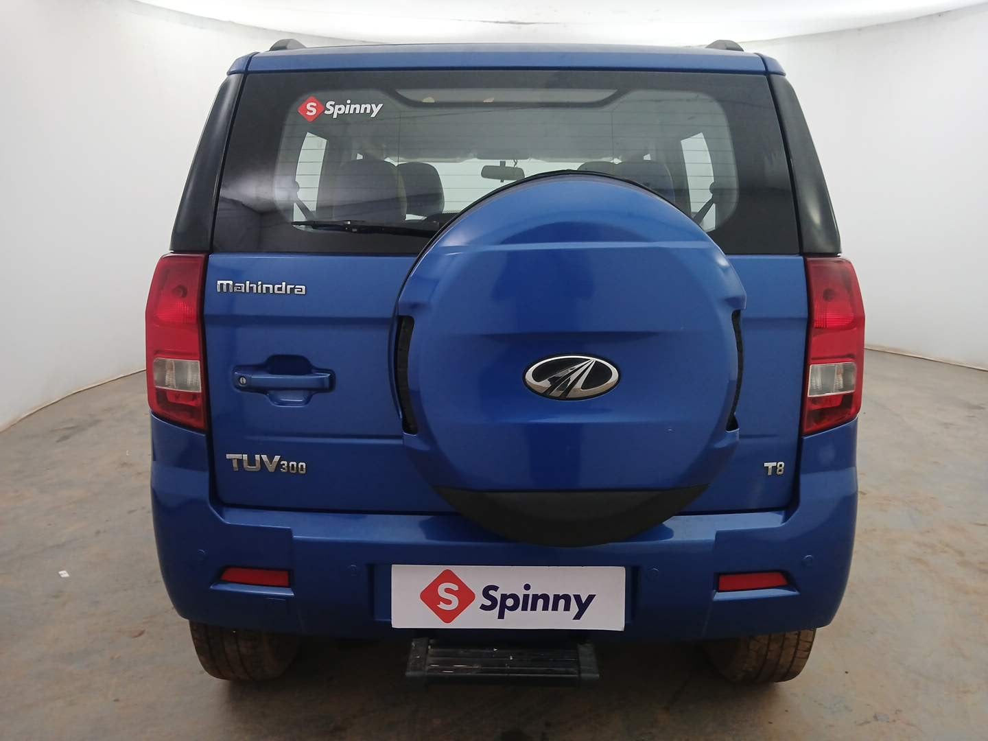 Used 2017 Mahindra TUV300 T8 Diesel Manual exterior BACK VIEW
