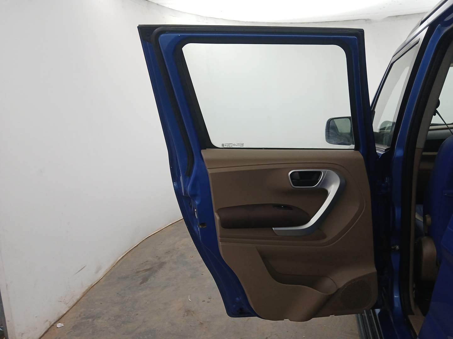 Used 2017 Mahindra TUV300 T8 Diesel Manual interior LEFT REAR DOOR OPEN VIEW