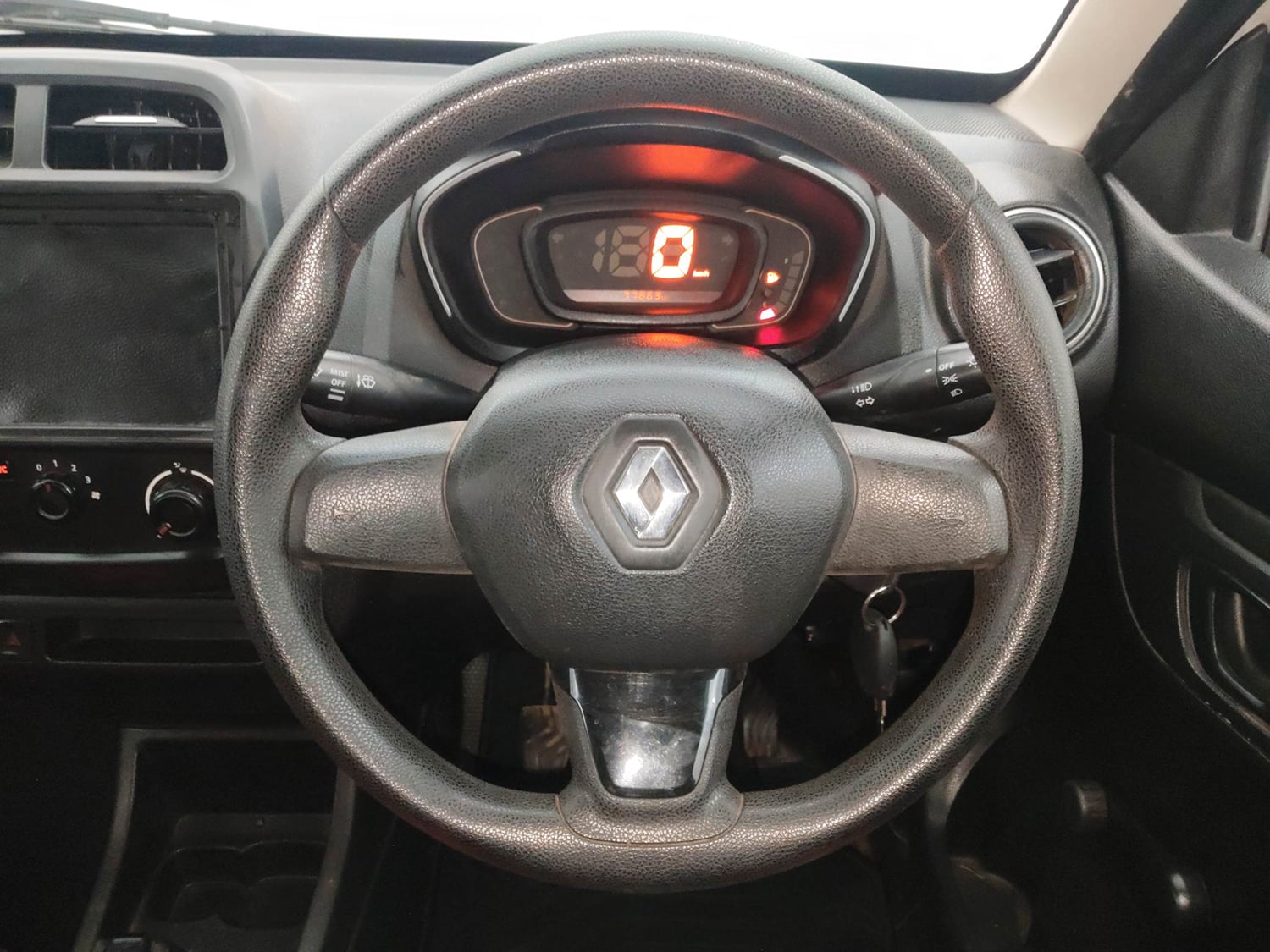Used 2017 Renault Kwid RXL Petrol Manual interior STEERING VIEW