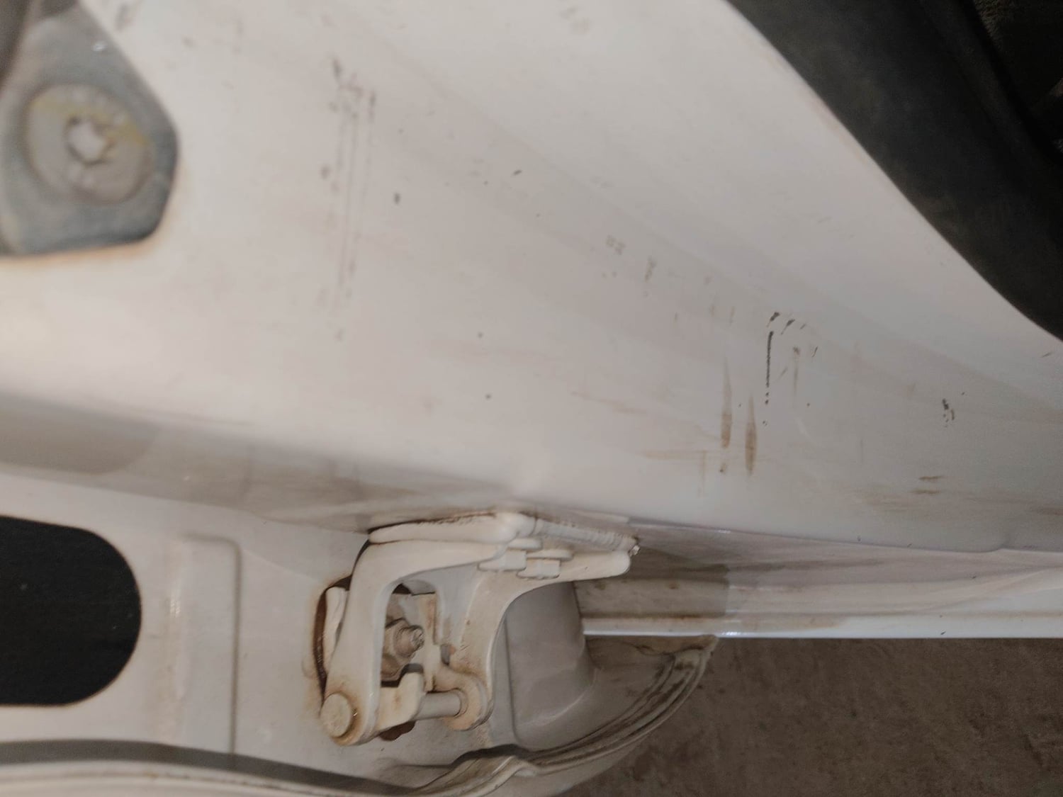 Used 2017 Renault Kwid RXL Petrol Manual dents MINOR SCRATCH