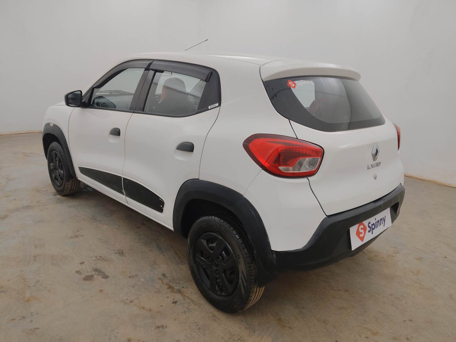 Used 2017 Renault Kwid RXL Petrol Manual exterior LEFT REAR CORNER VIEW