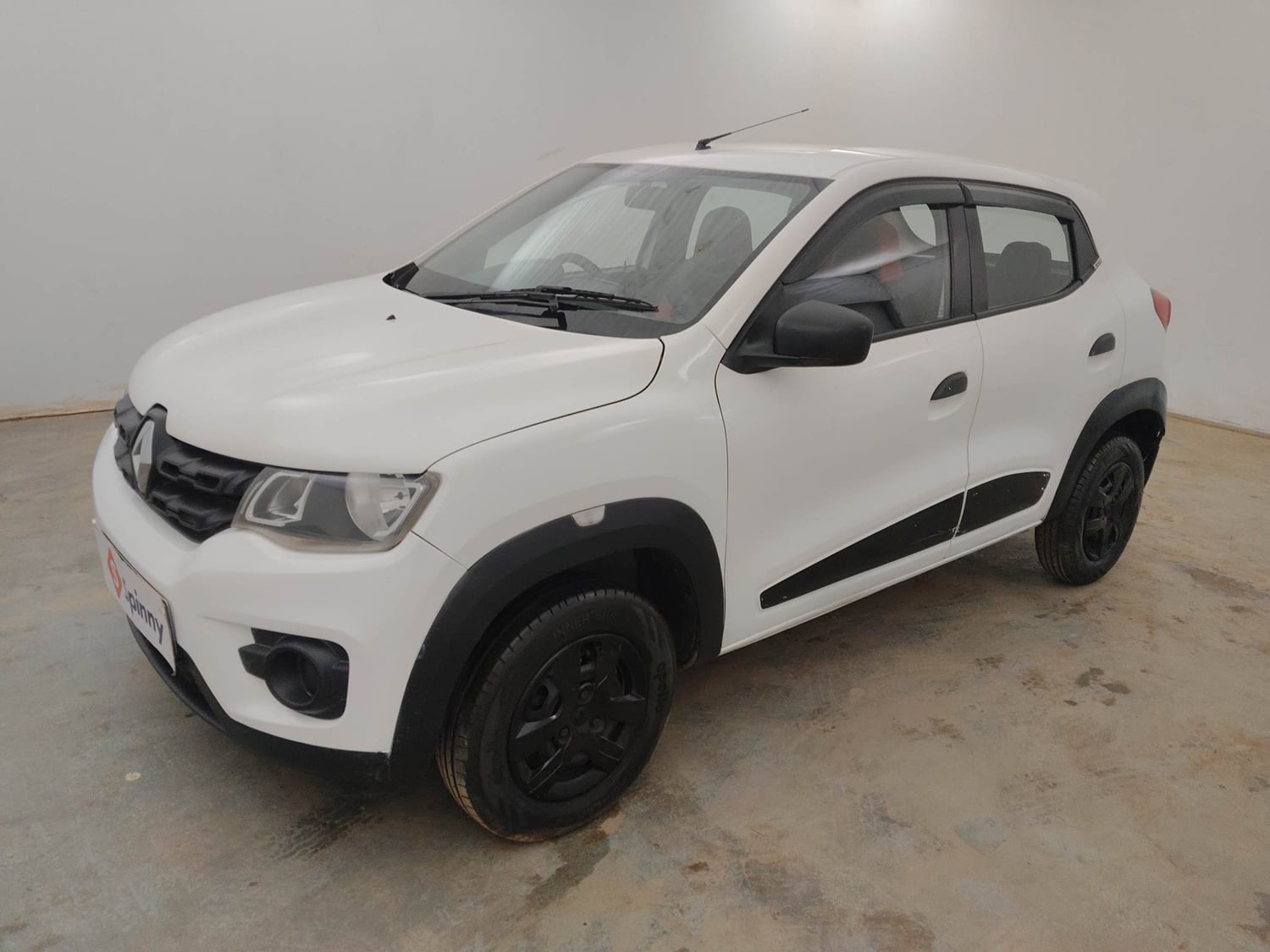 Used 2017 Renault Kwid RXL Petrol Manual exterior LEFT FRONT CORNER VIEW