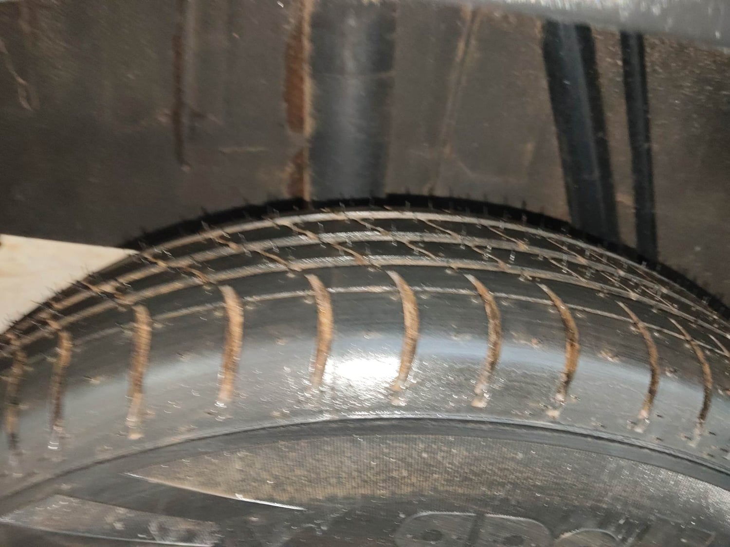Used 2017 Renault Kwid RXL Petrol Manual tyres RIGHT REAR TYRE TREAD VIEW