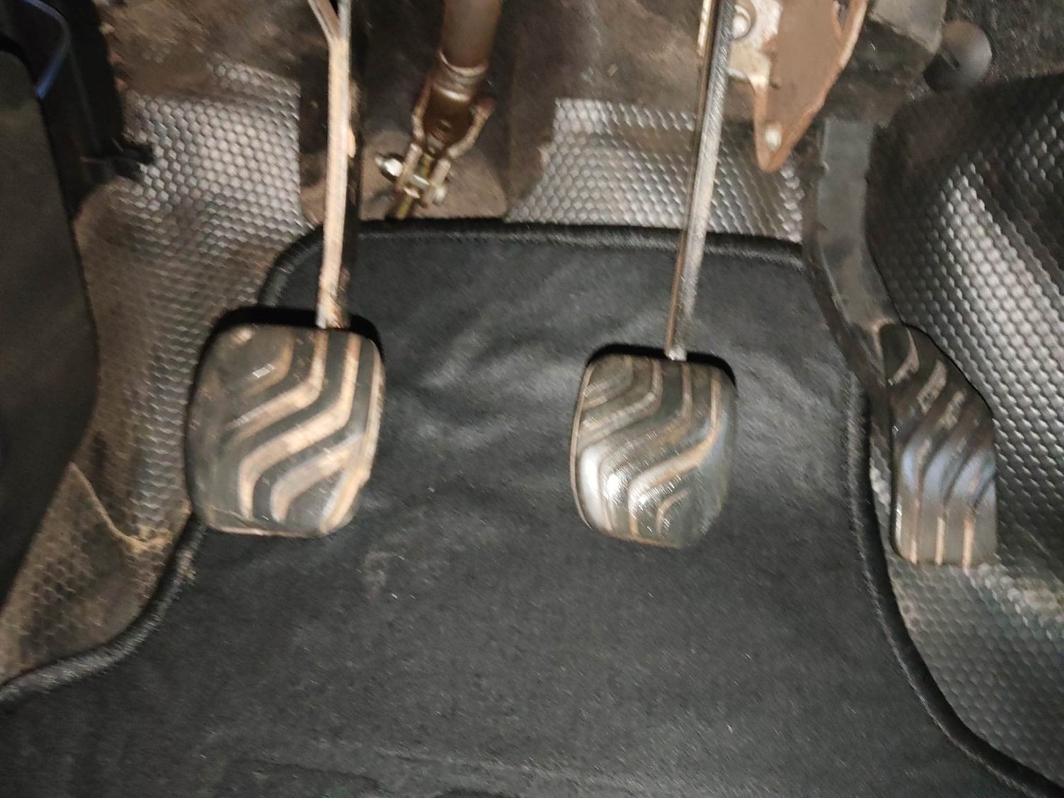 Used 2017 Renault Kwid RXL Petrol Manual interior PEDALS VIEW