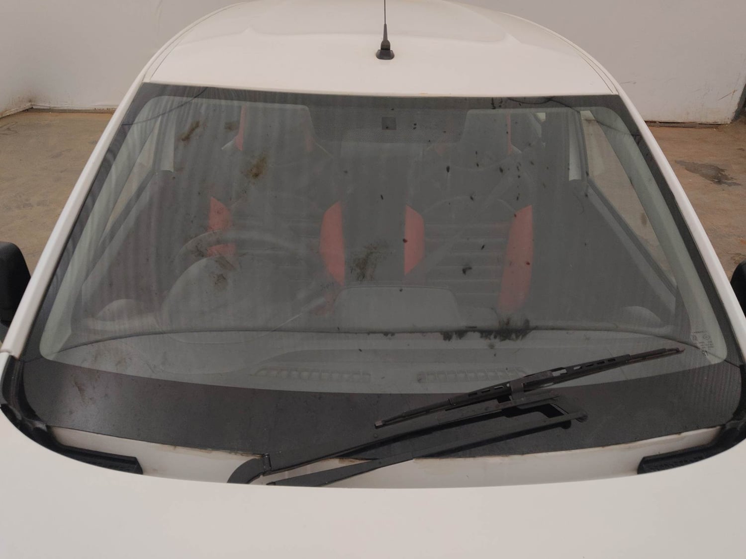Used 2017 Renault Kwid RXL Petrol Manual exterior FRONT WINDSHIELD VIEW